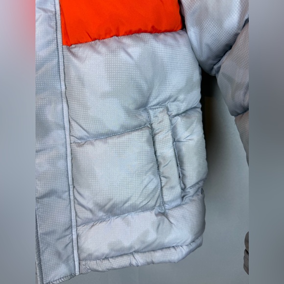 Minus Zero Silver Camo Hooded Puffer Coat- Size Small (8) - Picture 3 of 9